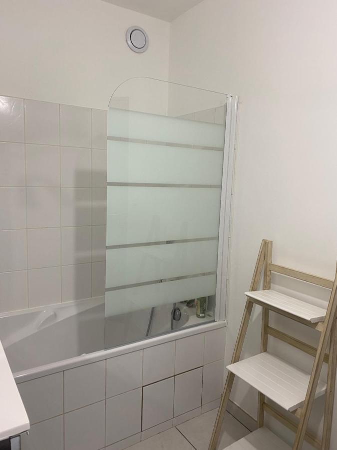 Parking Prive Gratuit, Balcon, 2 Chambres 克莱蒙费朗 外观 照片