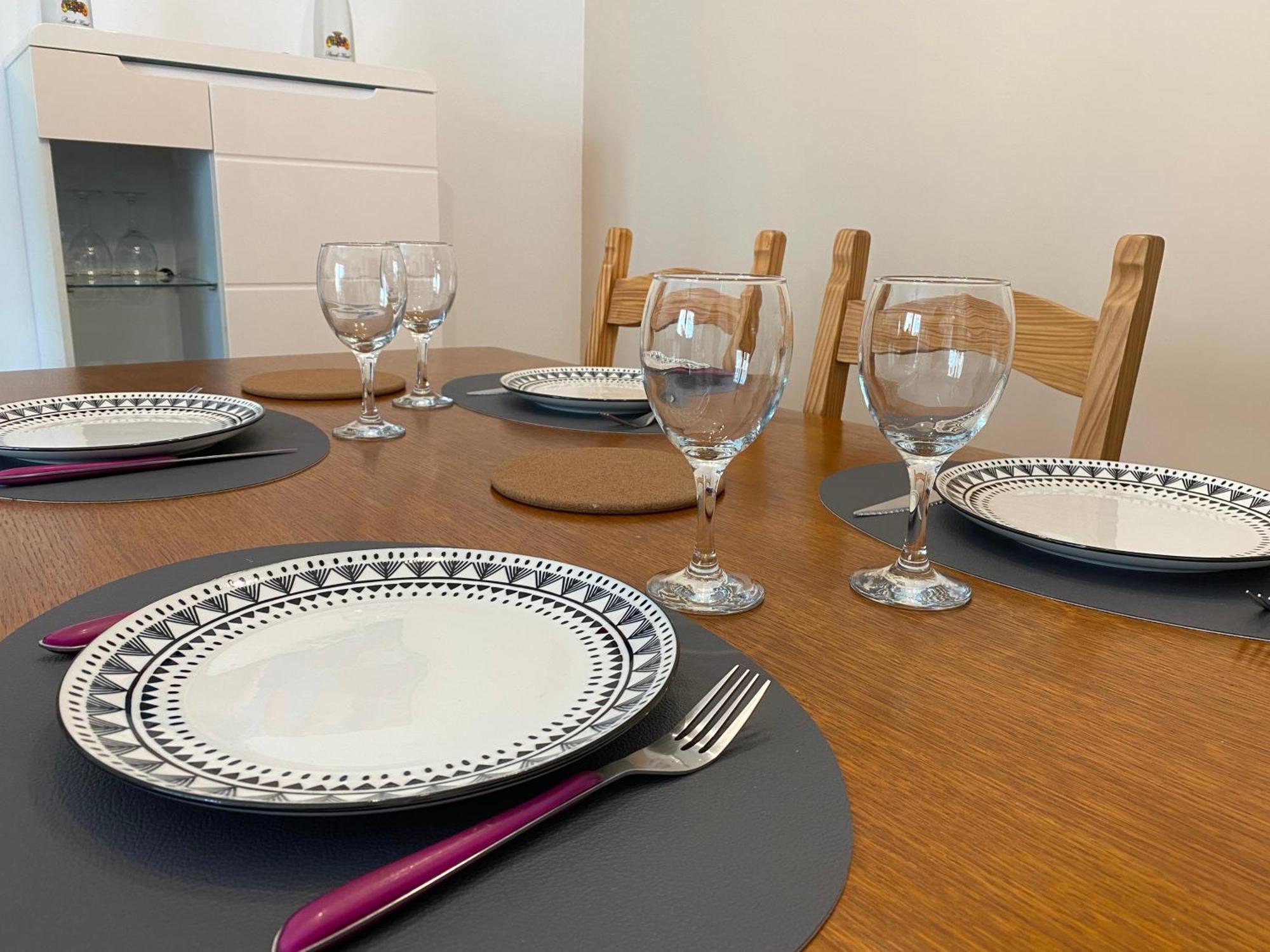 Parking Prive Gratuit, Balcon, 2 Chambres 克莱蒙费朗 外观 照片